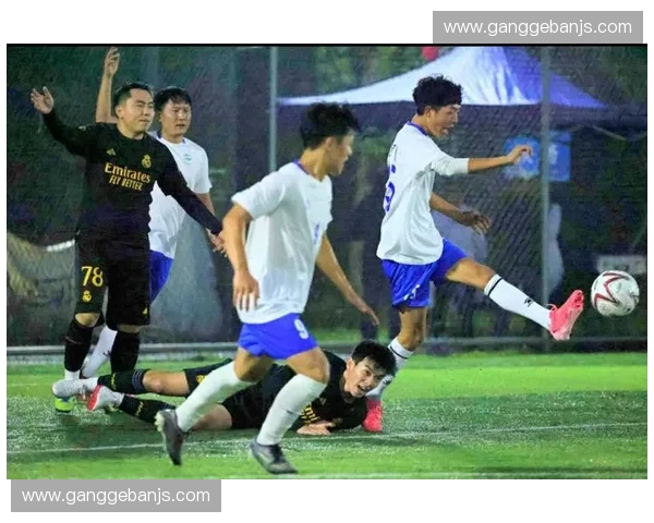 激情四射的绿茵场上,挑战自我与团队协作的完美融合我的足球比赛全记录 激情四射的绿茵场上,挑战自我与团队协作的完美融合我的足球比赛全记录